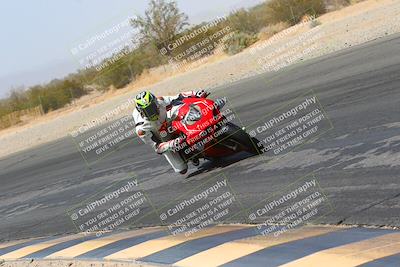 media/Mar-28-2022-Superbike Trackdays (Mon) [[b8603d0f67]]/Open Track Time/Turn 3 Inside/